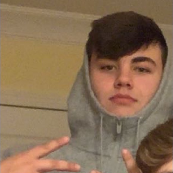 Meet your Posher, Andrew - Picture 1 of 1